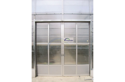 Alüminyum sera kapısı ile seralarınızda dayanıklılığı ve estetiği artırın. Aytekin sera sistemleri ürünleri kaliteli alüminyum kapılar sunar.